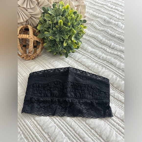 Free People Intimately Scallop Lace Bandeau in Black Size XS - Picture 5 of 14